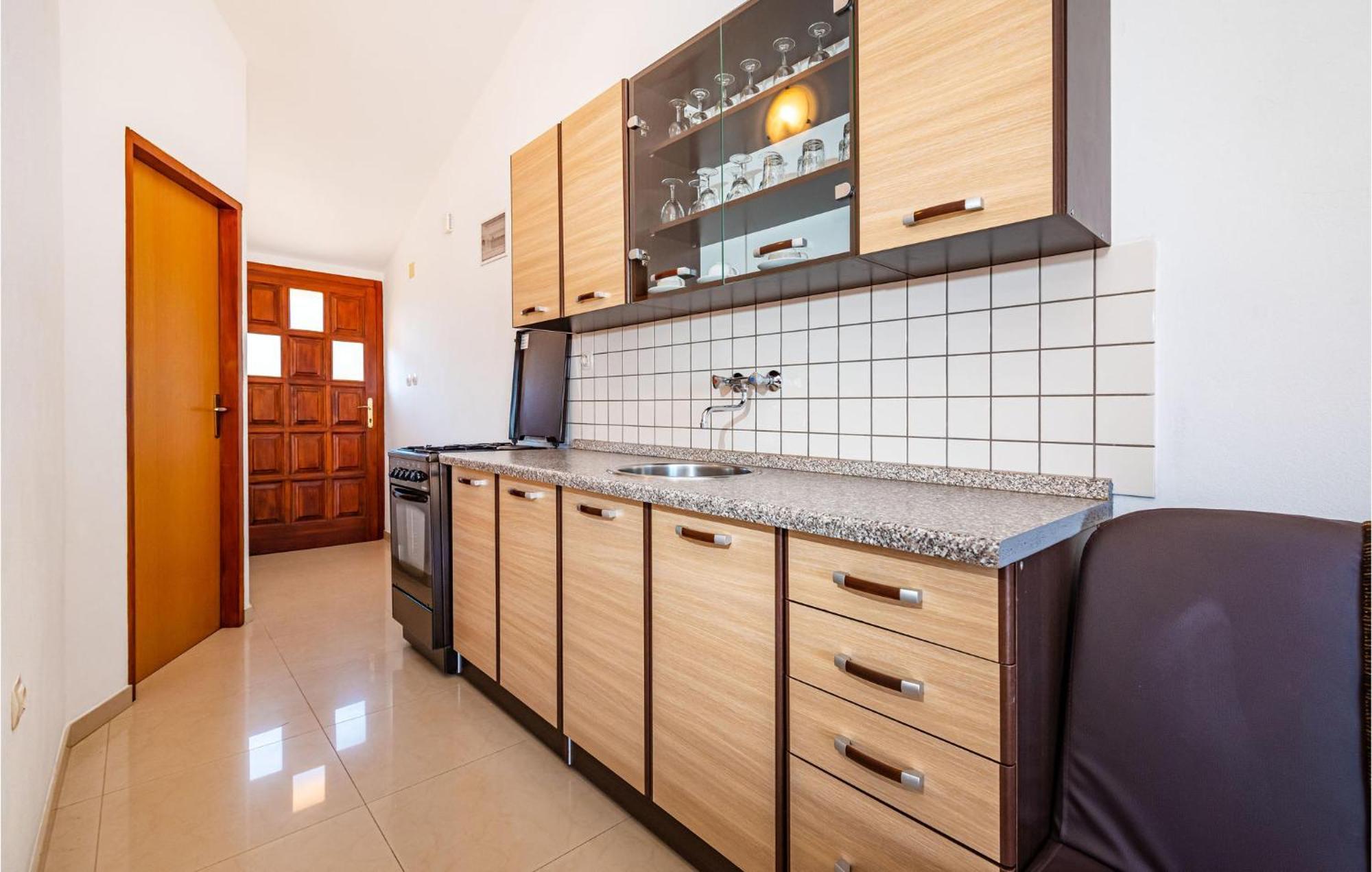 2 Bedroom Amazing Apartment In Neviđane Εξωτερικό φωτογραφία