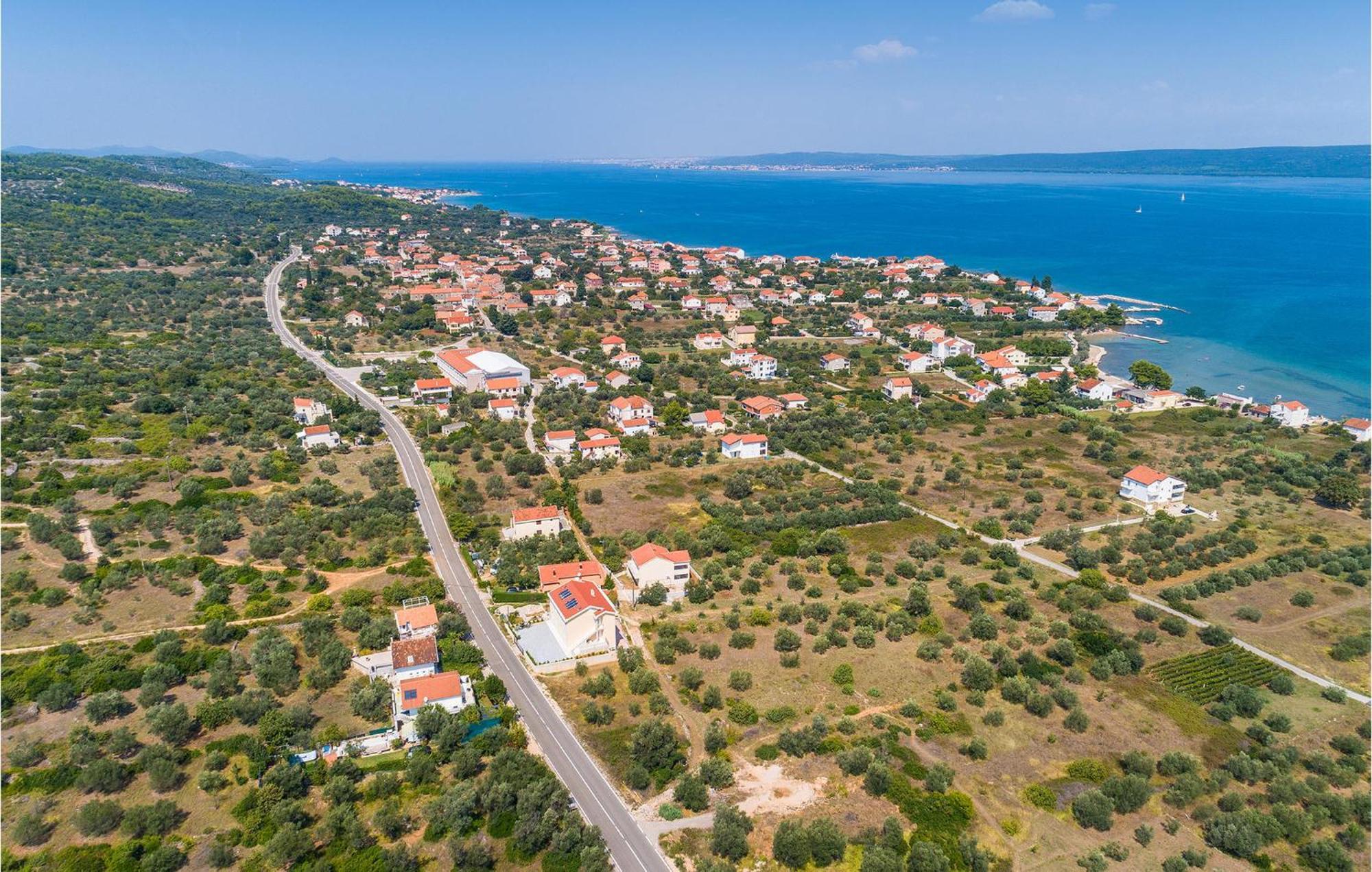 2 Bedroom Amazing Apartment In Neviđane Εξωτερικό φωτογραφία