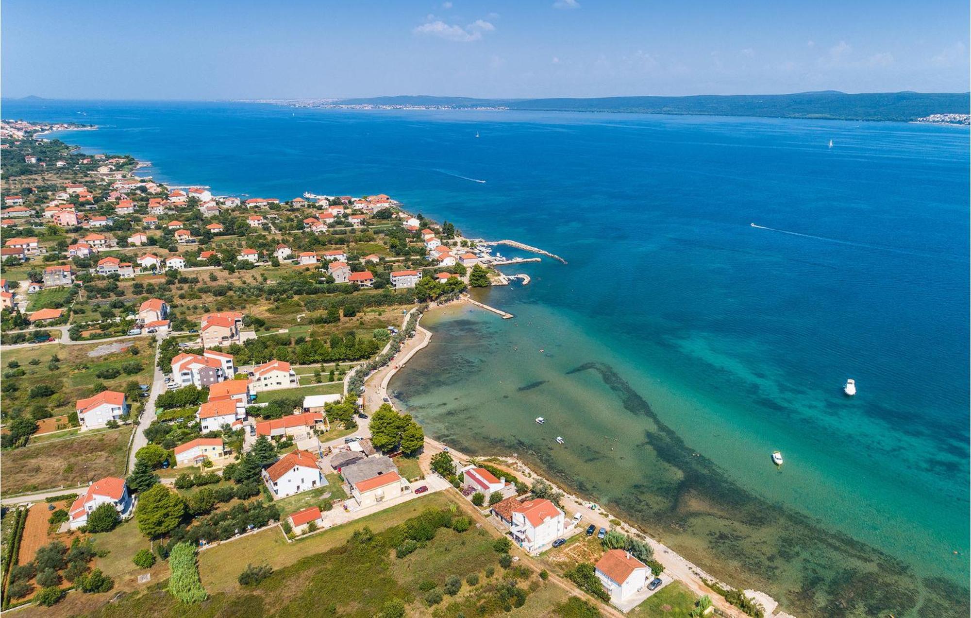 2 Bedroom Amazing Apartment In Neviđane Εξωτερικό φωτογραφία
